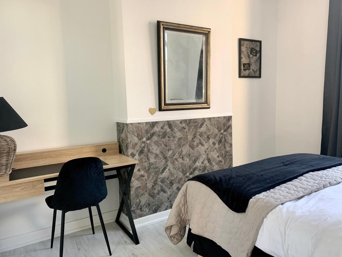 A & V Appart'Hotel Лілль Екстер'єр фото
